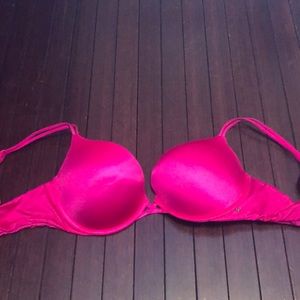 Victoria’s Secret very sexy push up bra